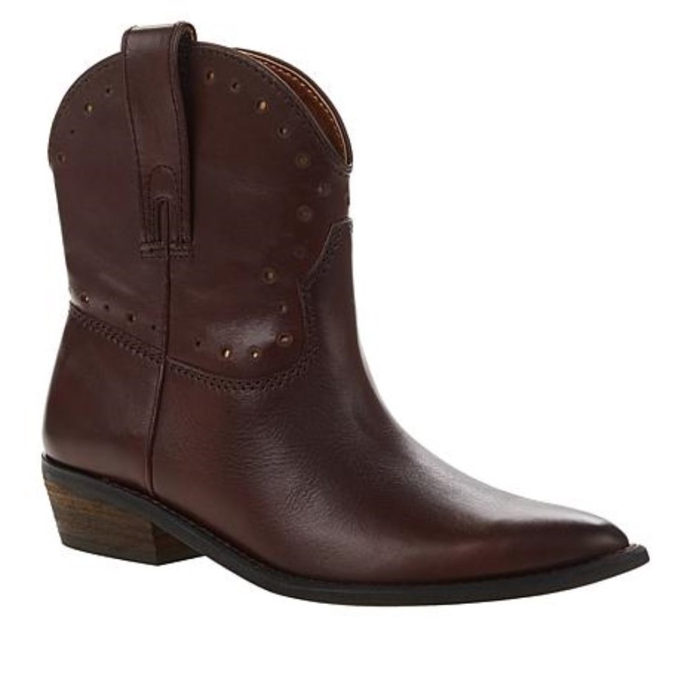 NIB - Lucky Brand Boots - Size 7